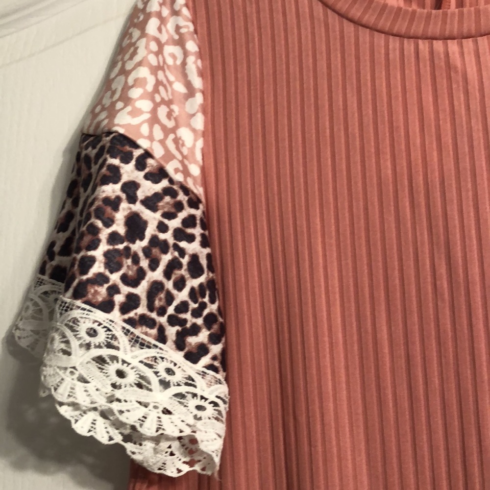 Round Neck Rose Shirt with Leopard Sleeves - Picture 3 of 8